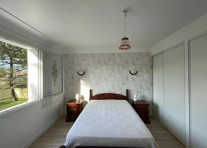 Maison Familiale Landaise A 350m De La Avec Garage, 4 Et Jardin - Fr-1-413-185 * Capbreton